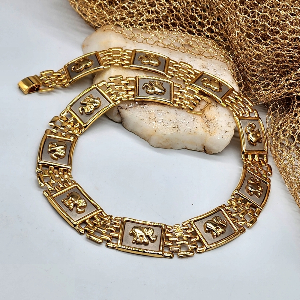 Vintage Gold Necklace Chain Solid Yellow Gold Tone Statement Mesh Animal Link